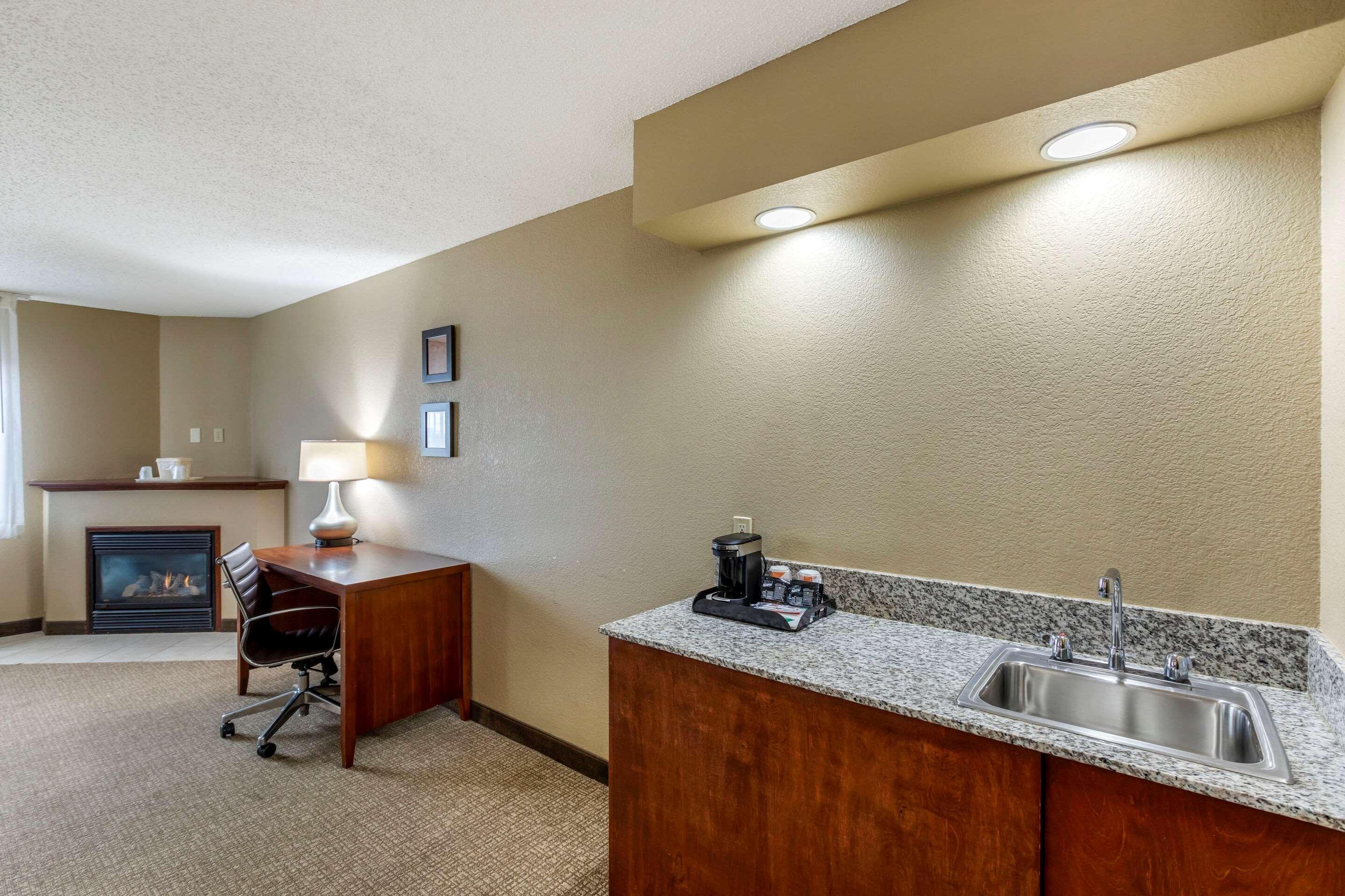 Comfort Inn&suites Jackson - West Bend Hotel Jackson (Washington County)